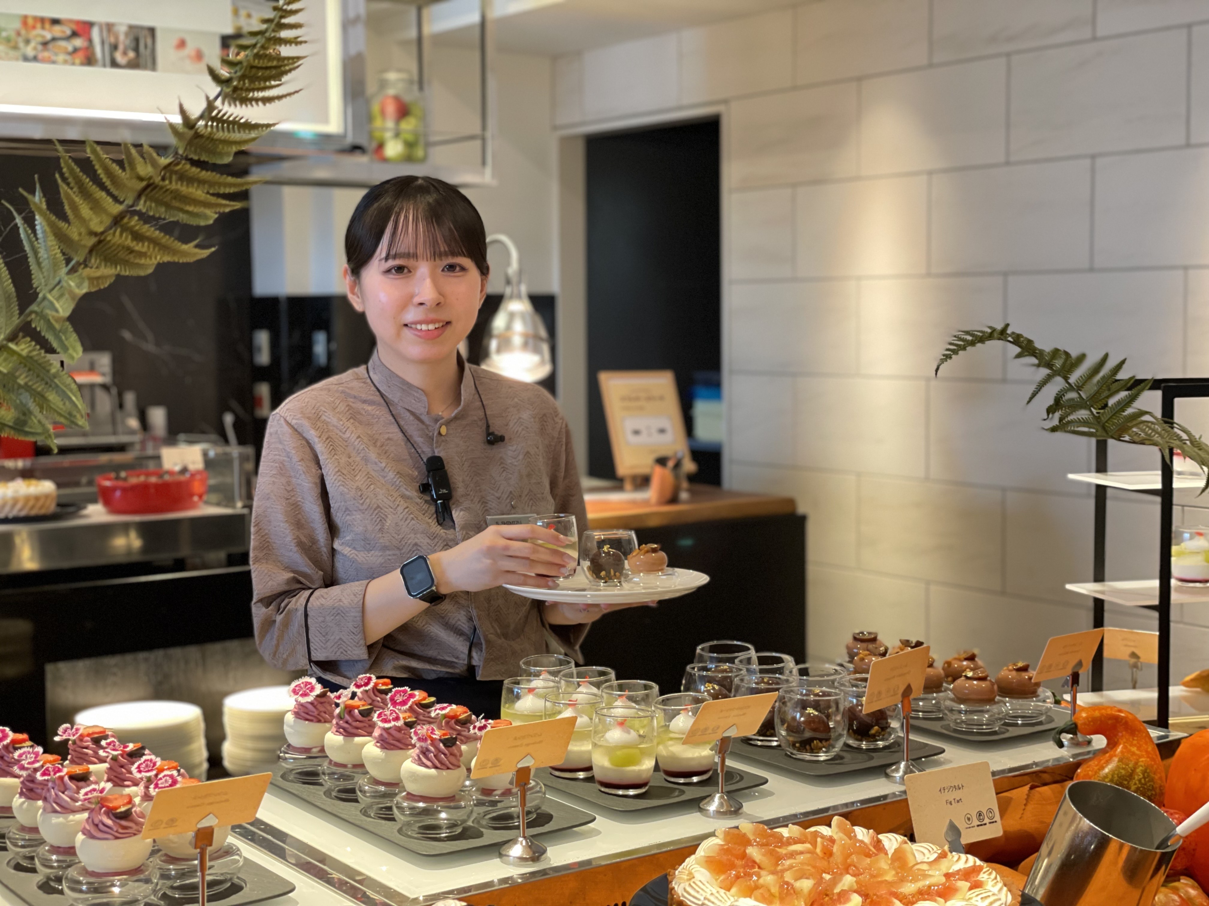 【フリーター歓迎】ホテルレストランスタッフ(フルタイム・アルバイト)